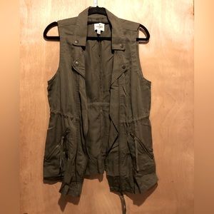 American Eagle Green Utility Style Vest